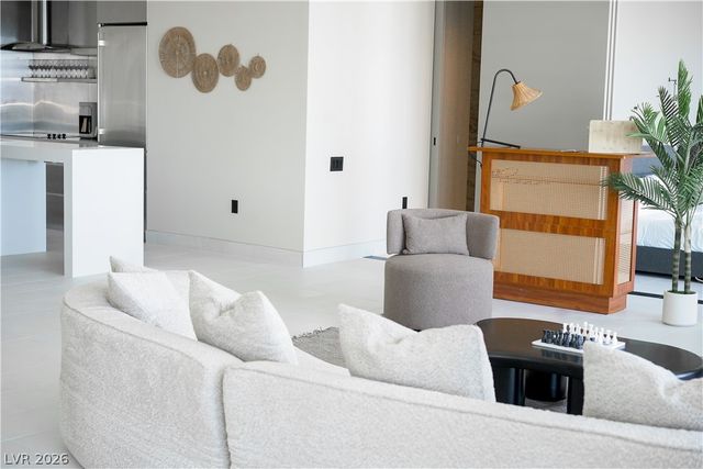 4381 West Flamingo Road 58306, Las Vegas, NV 89103