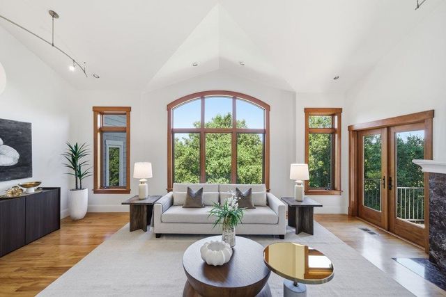 26950 Orchard Hill Lane, Los Altos Hills, CA 94022