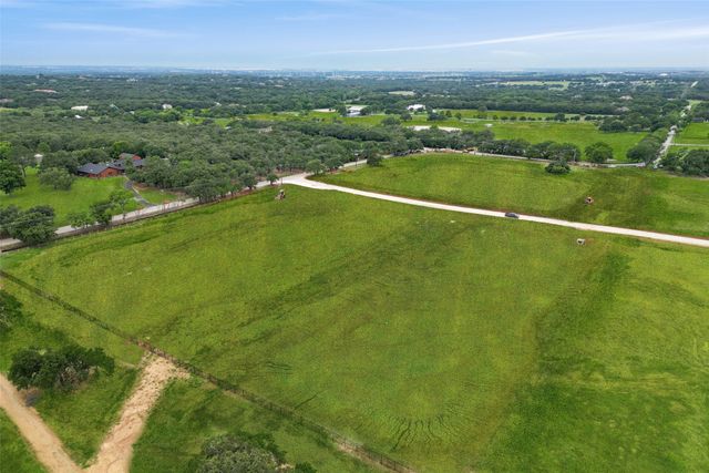 608 Wiesen Way, Bartonville, TX 76226