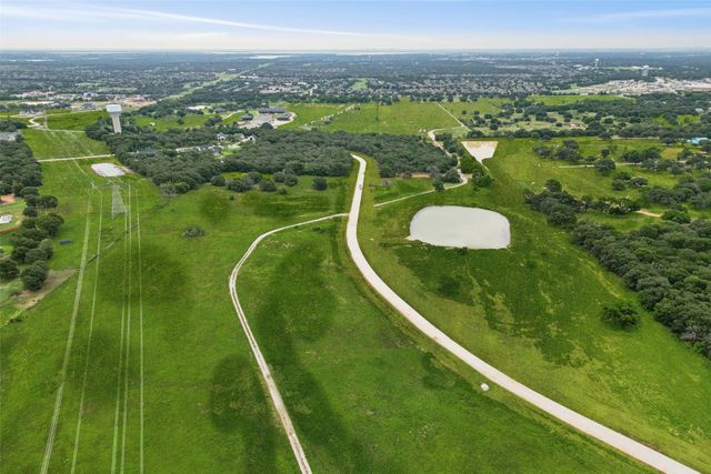 608 Wiesen Way, Bartonville, TX 76226