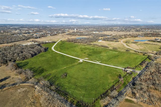 608 Wiesen Way, Bartonville, TX 76226