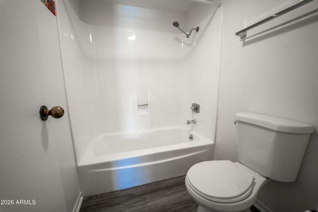 1701 W TUCKEY Lane 229, Phoenix, AZ 85015