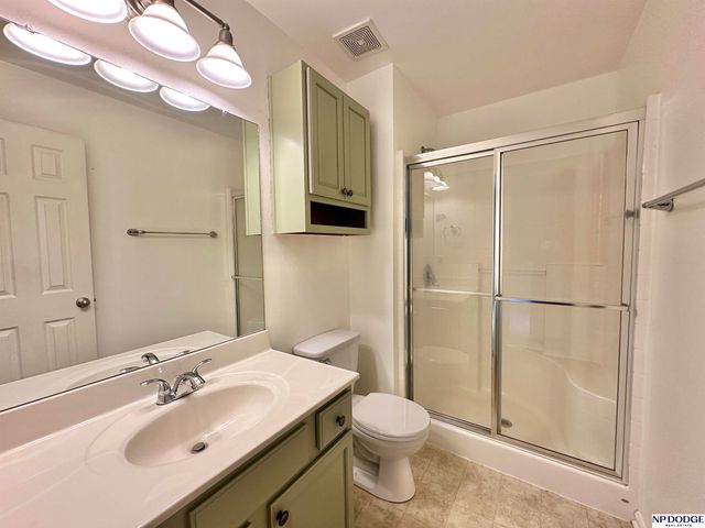 8008 S 161 Terrace, Omaha, NE 68136