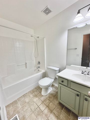 8008 S 161 Terrace, Omaha, NE 68136