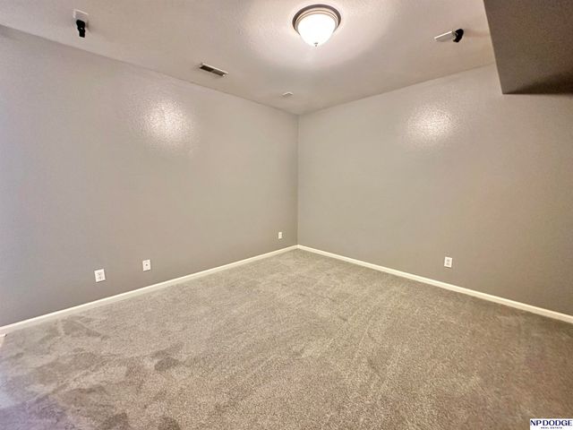 8008 S 161 Terrace, Omaha, NE 68136