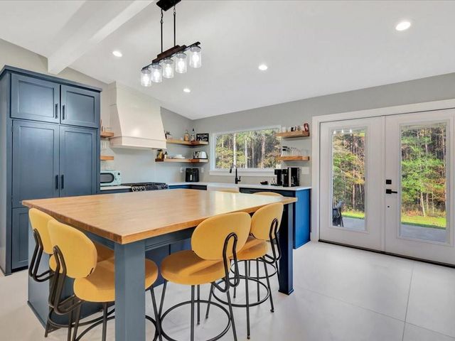 1185 County Road 4921, Etoile, TX 75944