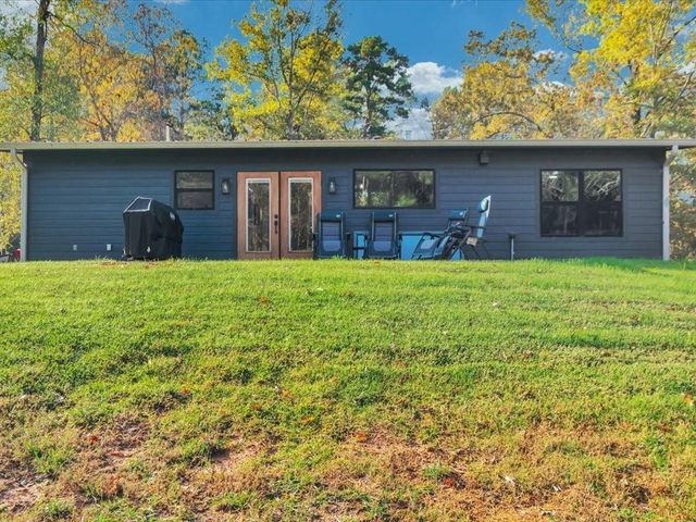 1185 County Road 4921, Etoile, TX 75944