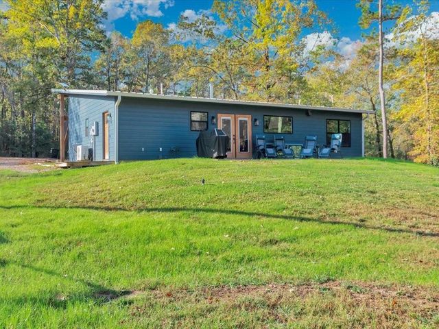 1185 County Road 4921, Etoile, TX 75944