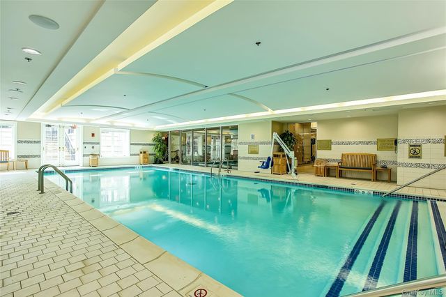 1000 Royal Court 1105, North Hills, NY 11030
