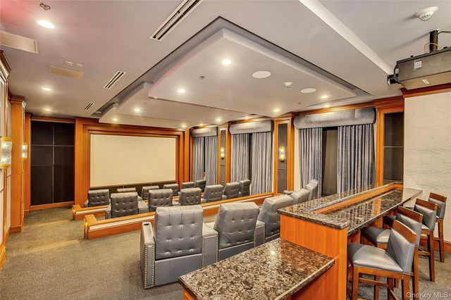 1000 Royal Court 1105, North Hills, NY 11030