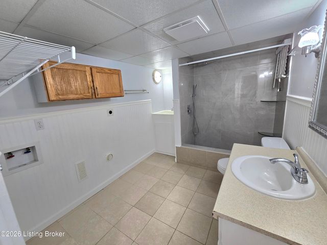 5408 Rolling Ridge Rd, Louisville, KY 40214