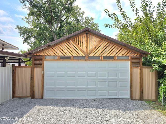 5408 Rolling Ridge Rd, Louisville, KY 40214