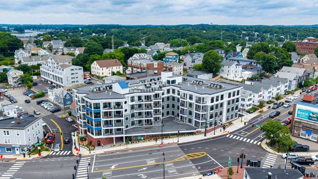 6 Rantoul St 203, Beverly, MA 01915