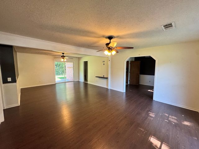6421 Lemans Lane, Columbus, GA 31909