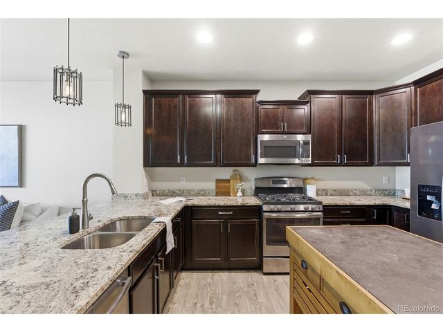 9083 E Phillips Ln, Centennial, CO 80112