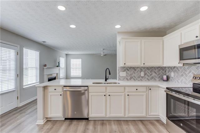 1065 Brighton Cove Trail, Lawrenceville, GA 30043