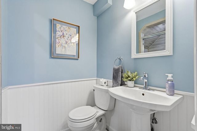 2423 ROCKY BRANCH RD, Vienna, VA 22181