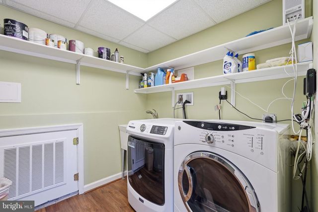 2423 ROCKY BRANCH RD, Vienna, VA 22181