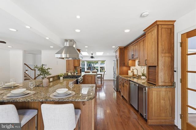 2423 ROCKY BRANCH RD, Vienna, VA 22181