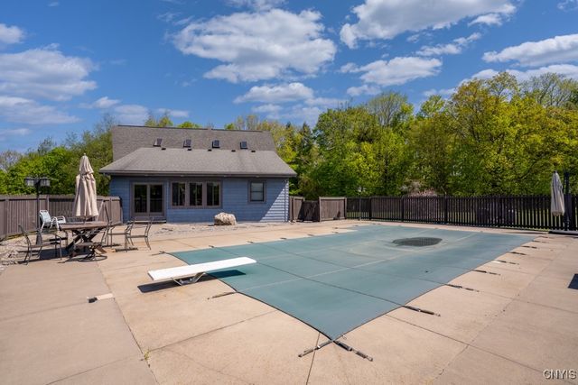 240 Mucky Run Rd, Frankfort, NY 13340