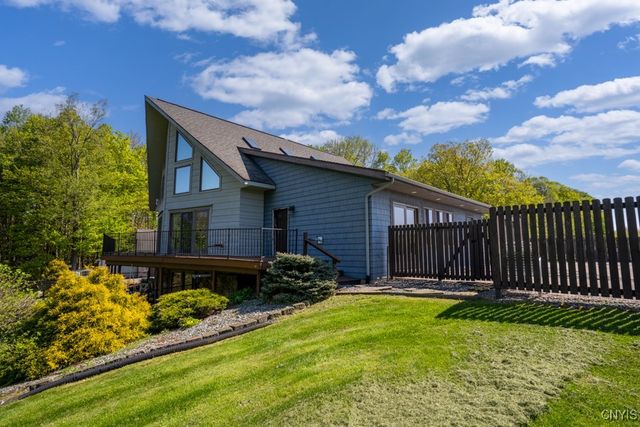 240 Mucky Run Rd, Frankfort, NY 13340
