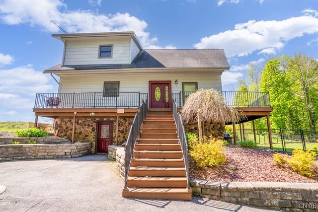 240 Mucky Run Rd, Frankfort, NY 13340