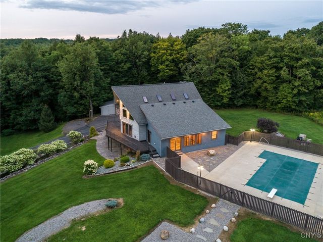 240 Mucky Run Rd, Frankfort, NY 13340