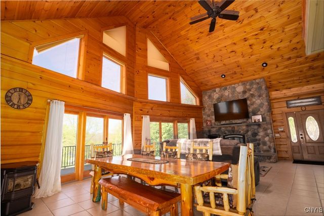 240 Mucky Run Rd, Frankfort, NY 13340