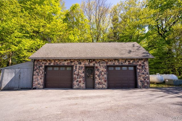 240 Mucky Run Rd, Frankfort, NY 13340