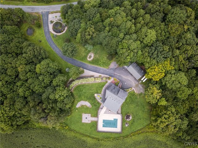 240 Mucky Run Rd, Frankfort, NY 13340