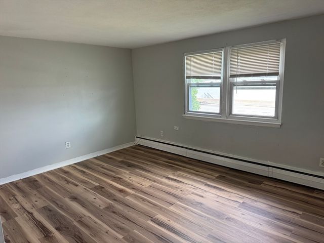 12 Essex Street 5, Quincy, MA 02171