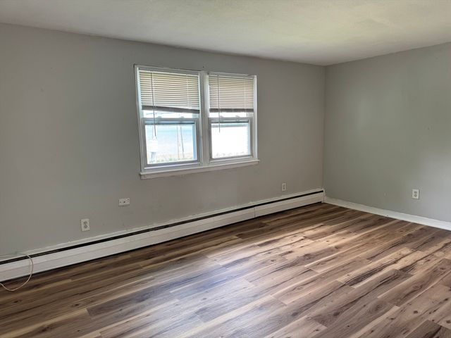 12 Essex Street 5, Quincy, MA 02171
