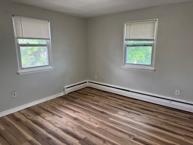 12 Essex Street 5, Quincy, MA 02171