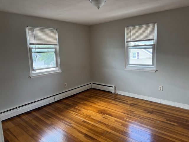 12 Essex Street 5, Quincy, MA 02171
