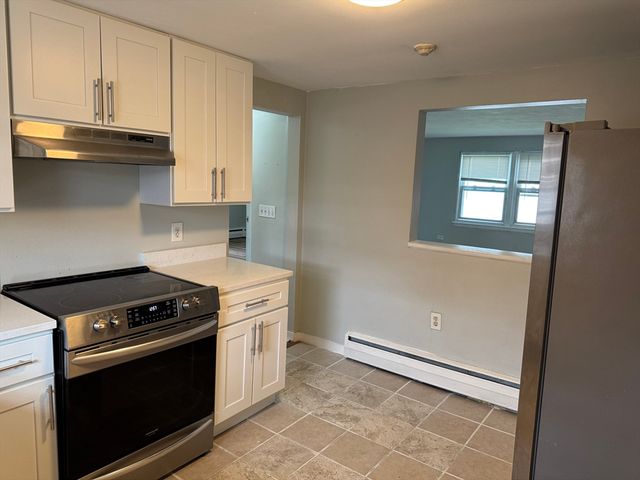 12 Essex Street 5, Quincy, MA 02171