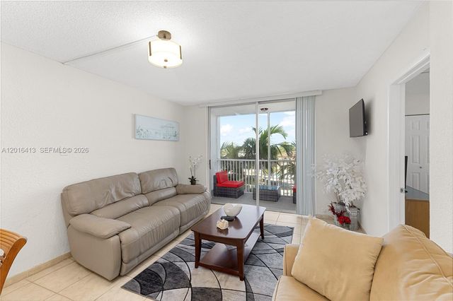 1391 S Ocean Blvd 409, Pompano Beach, FL 33062