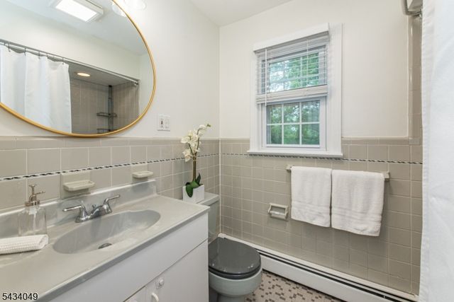 27 Bogert Rd, Montville Twp., NJ 07058