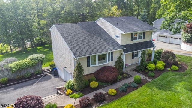 27 Bogert Rd, Montville Twp., NJ 07058