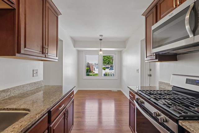 309 Northwestern Court A, Bloomingdale, IL 60108