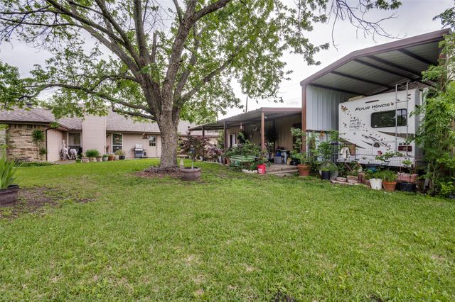 3336 Dasher Street, Lancaster, TX 75146