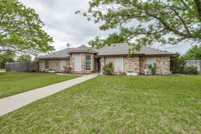 3336 Dasher Street, Lancaster, TX 75146
