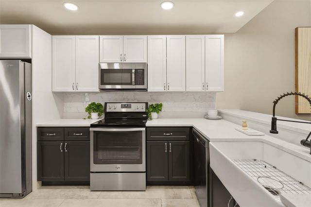 8209 SANDPOINT BOULEVARD, Orlando, FL 32819