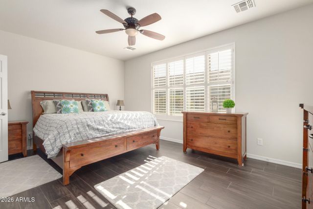 757 W TWIN PEAKS Parkway, San Tan Valley, AZ 85143