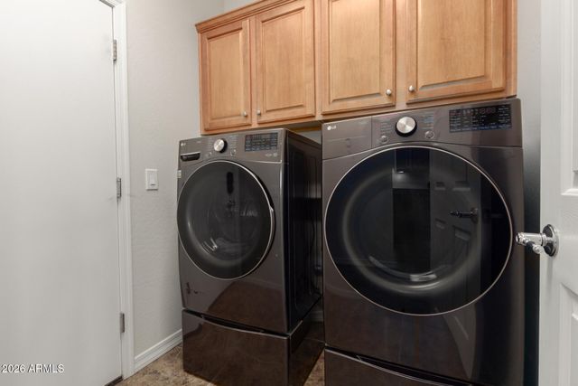 757 W TWIN PEAKS Parkway, San Tan Valley, AZ 85143