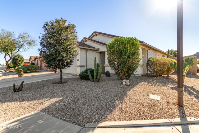 757 W TWIN PEAKS Parkway, San Tan Valley, AZ 85143