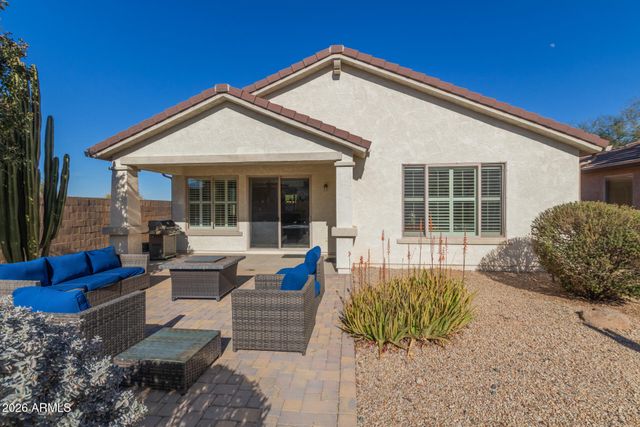 757 W TWIN PEAKS Parkway, San Tan Valley, AZ 85143