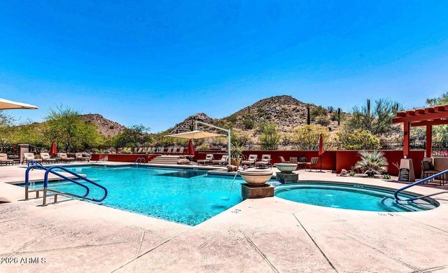 757 W TWIN PEAKS Parkway, San Tan Valley, AZ 85143