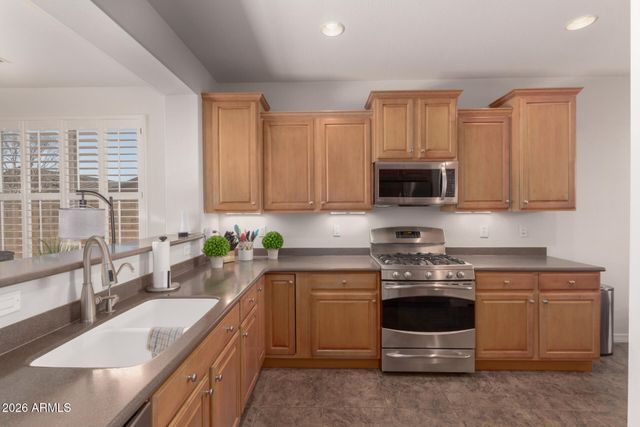 757 W TWIN PEAKS Parkway, San Tan Valley, AZ 85143