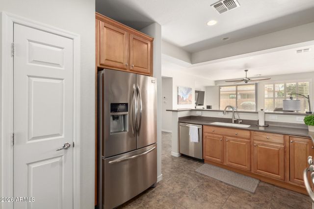 757 W TWIN PEAKS Parkway, San Tan Valley, AZ 85143