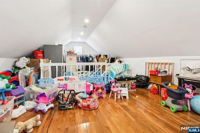 456 Morse Avenue, Ridgefield, NJ 07657